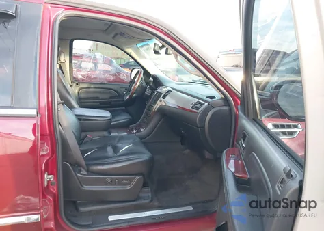 2008 Cadillac Escalade Standard z USA, uszkodzony, nr VIN 1GYFK63878R186453